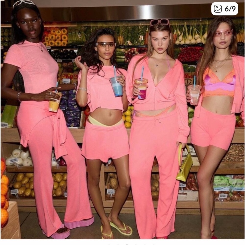 SKIMS Neon Pink Cropped Hoodie - Picture 3 of 7